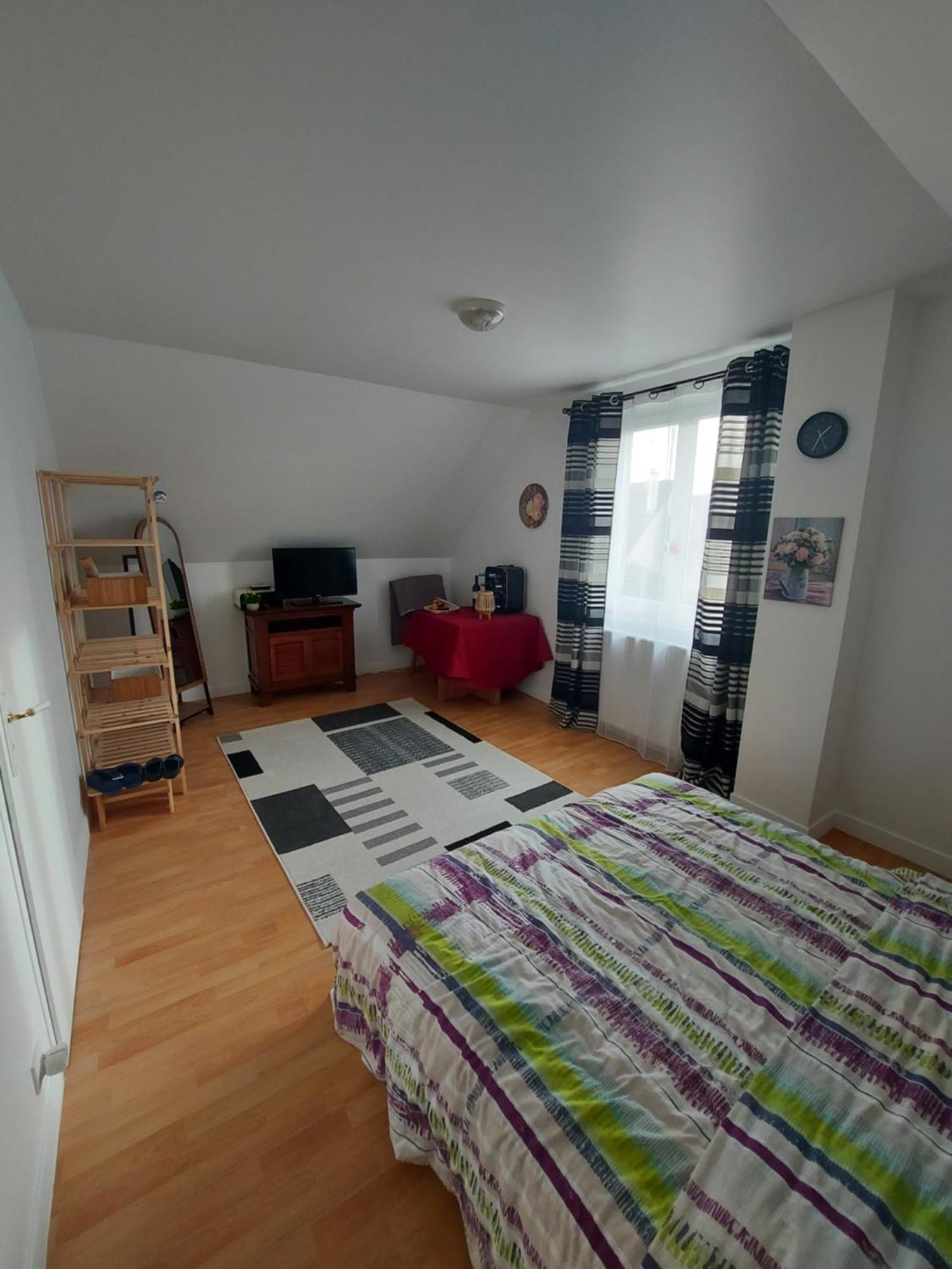 Chambres Et Table D'Hotes - Chez Paul Et Emilia Villers Cotterets Bagian luar foto